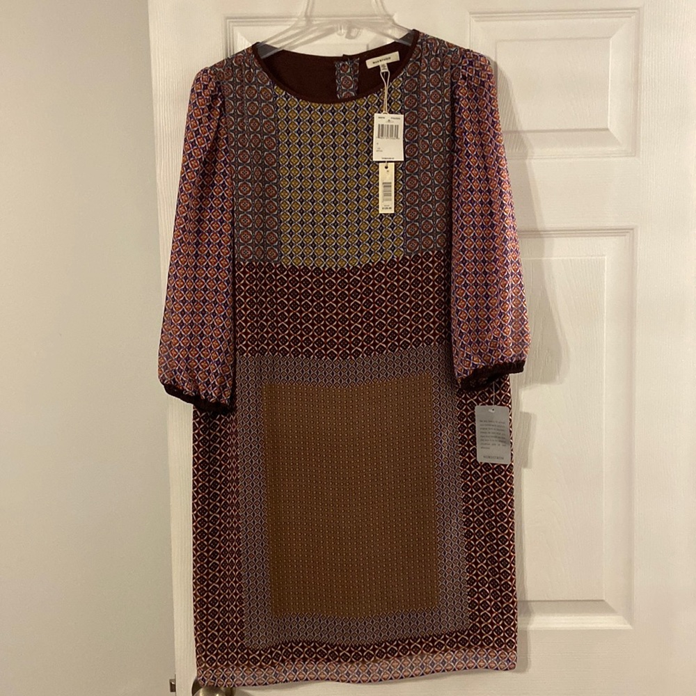 Max Studio Women’s Dress so beautiful size M brand new with tags length 35”